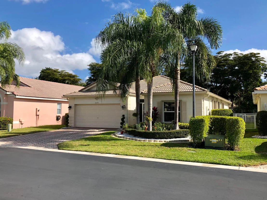 Photo of 10375 Utopia Circle E