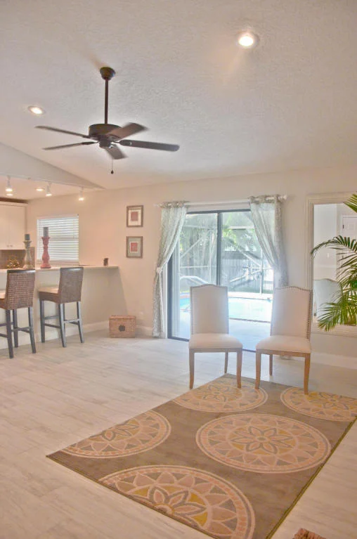 Photo of 6053 Foster Street
