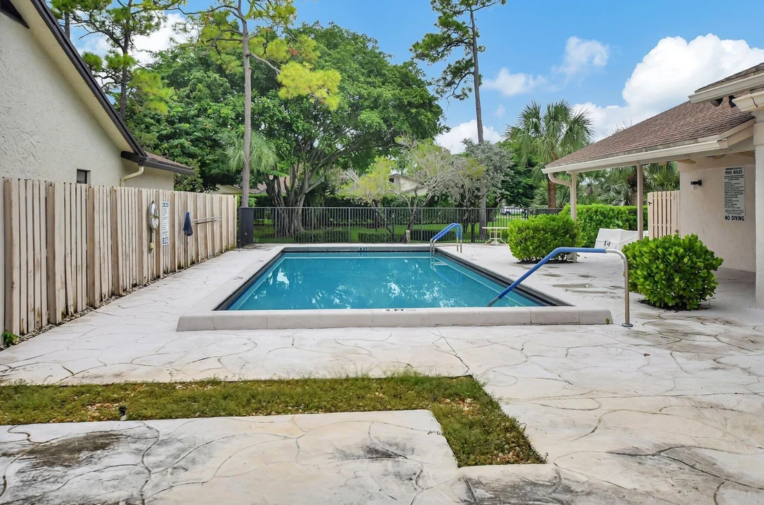 Photo of 8923 Old Pine Road