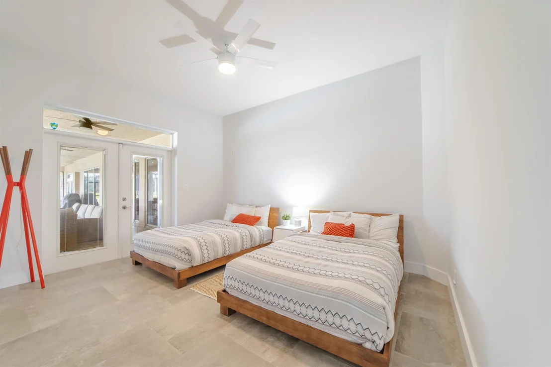 Photo of 4010 SE 50th Avenue