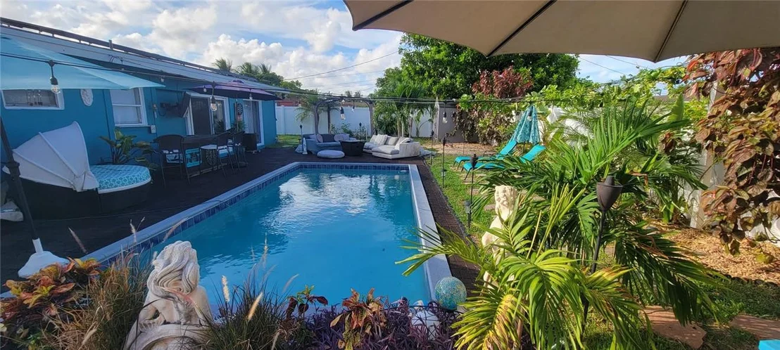 Photo of 1680 NW 1st Way