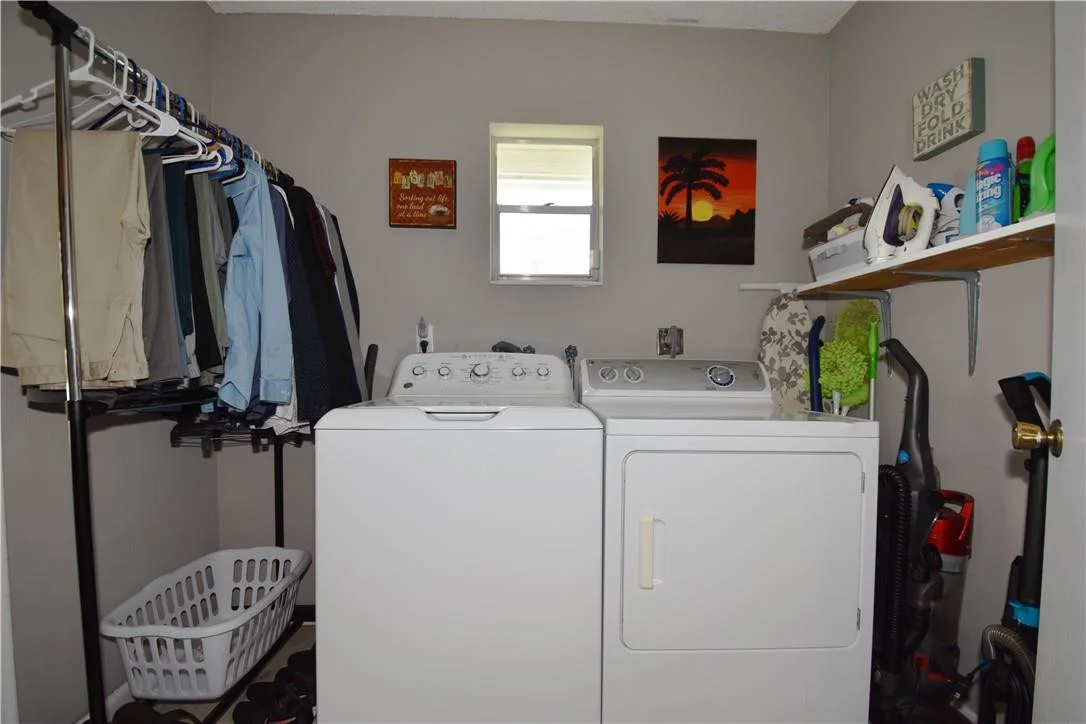Photo of 562 NW 45th Way