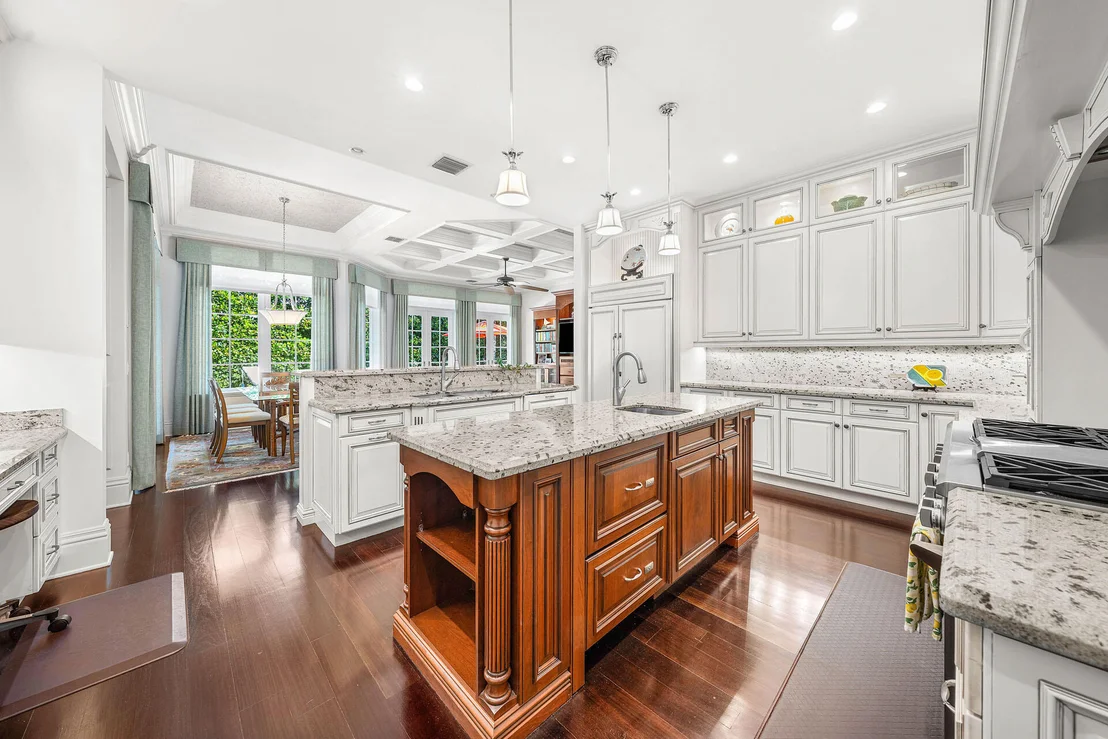 Photo of 2460 Queen Palm Road