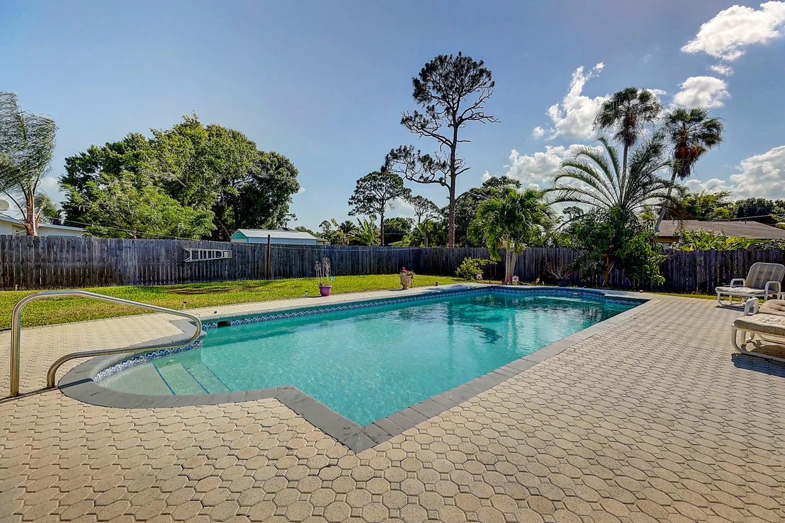 Photo of 5906 Cassia Drive