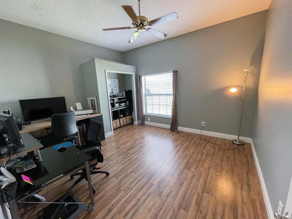 Photo of 5055 3rd Manor