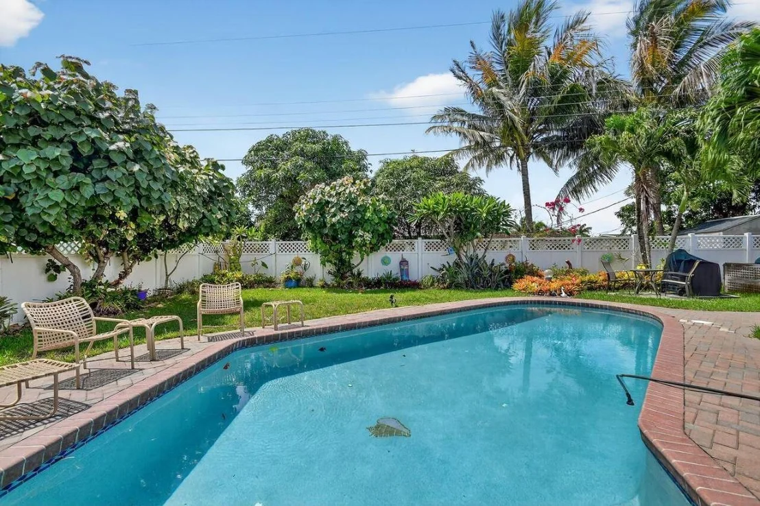 Photo of 133 Greenbrier Drive