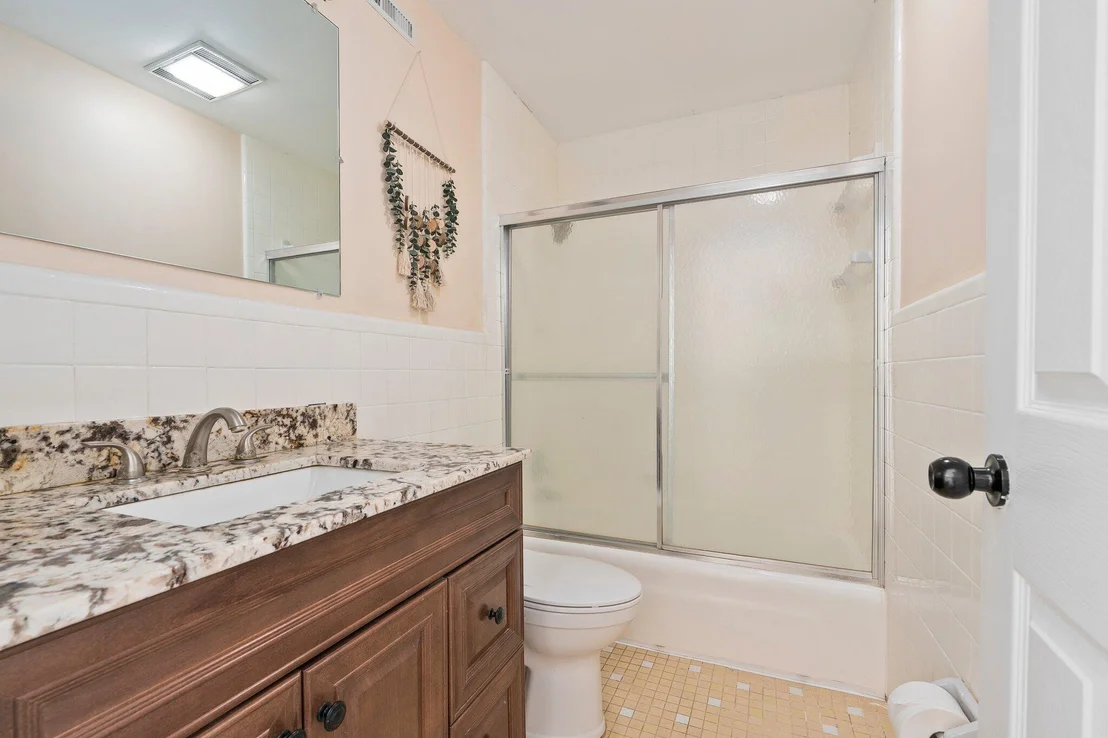 Photo of 2900 Grove Drive