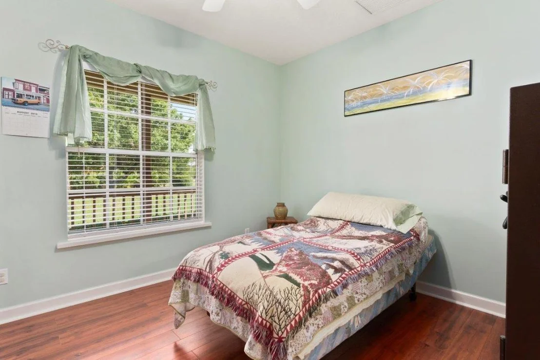 Photo of 405 SE Salerno Road