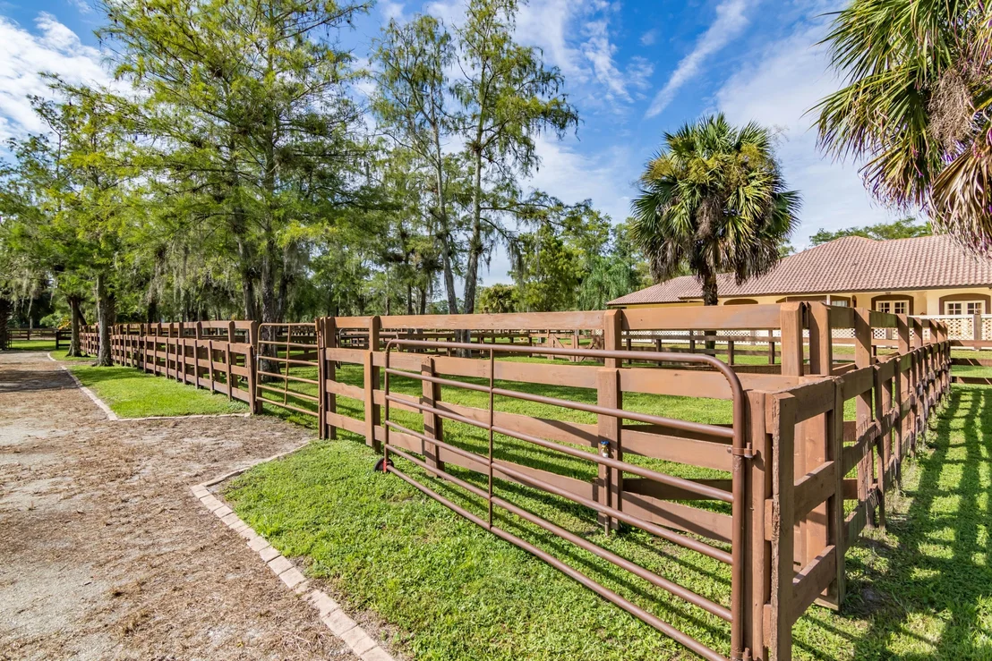 Photo of 14902 Paddock Drive