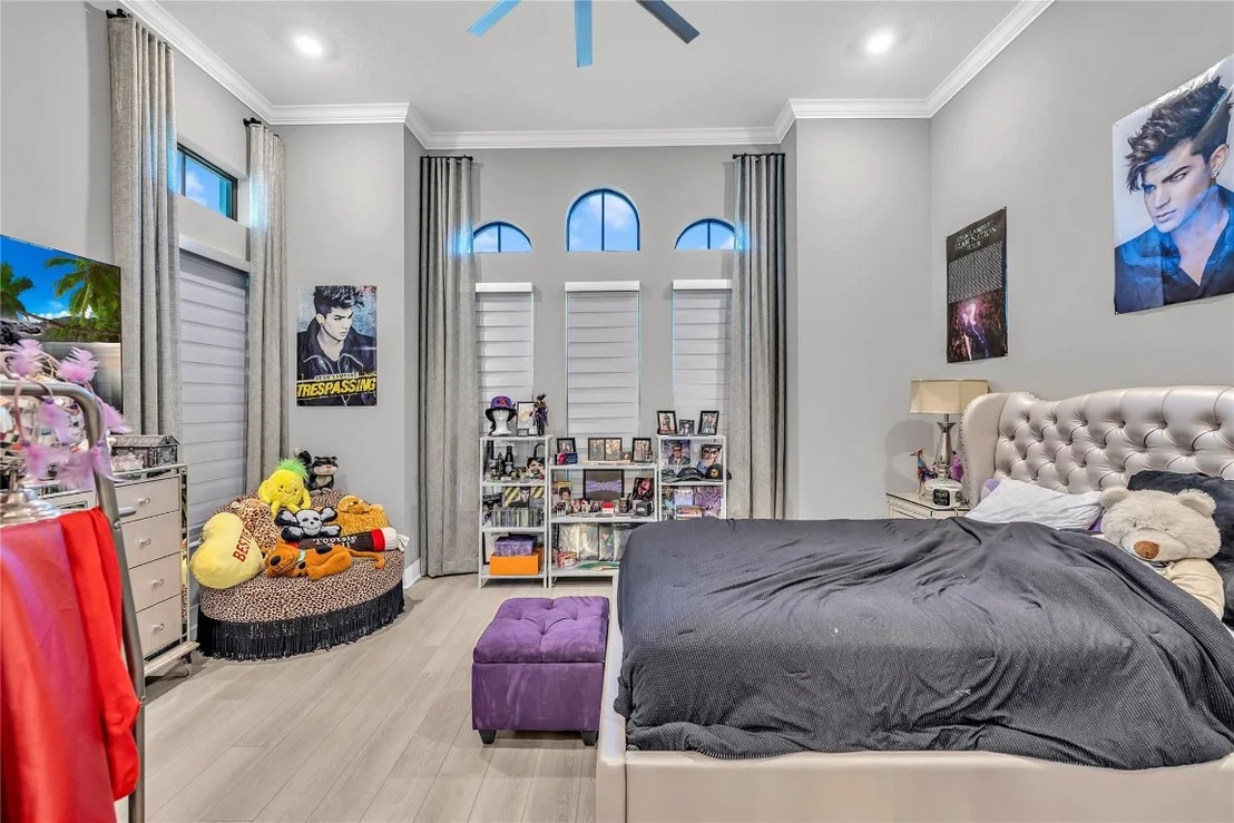 Photo of 7947 Juniper Drive