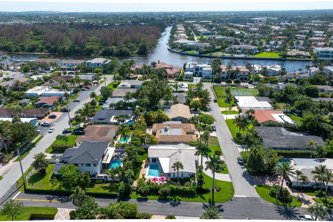 Photo of 810 Valencia Drive