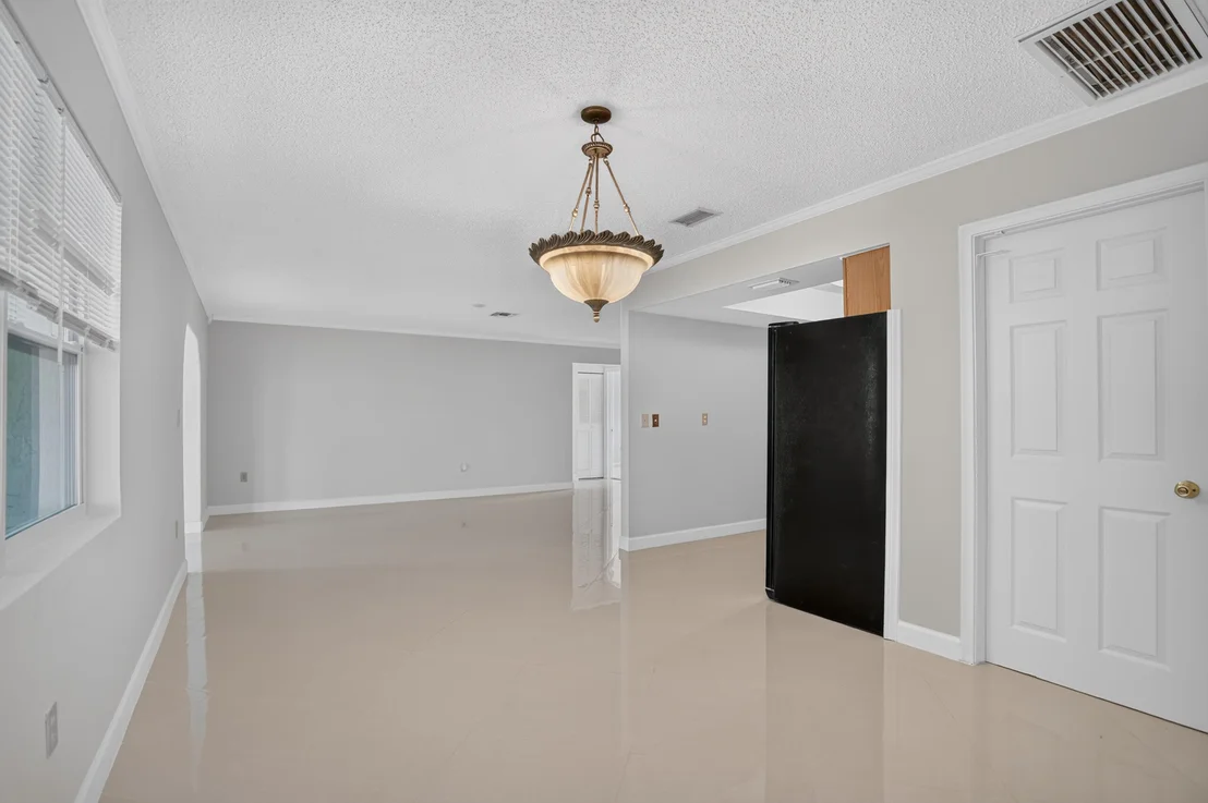 Photo of 702 PLACE TAVANT