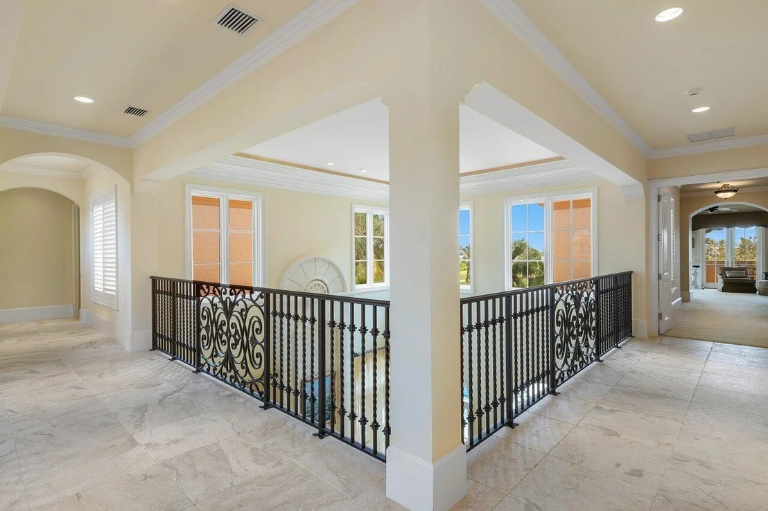 Photo of 6971 SE Harbor Circle