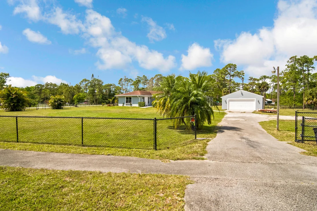 Photo of 4793 Avocado Boulevard