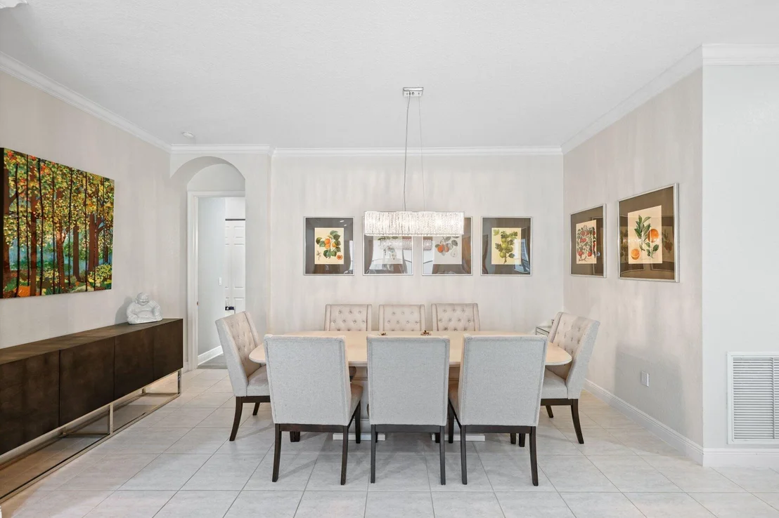 Photo of 19090 Skyridge Circle