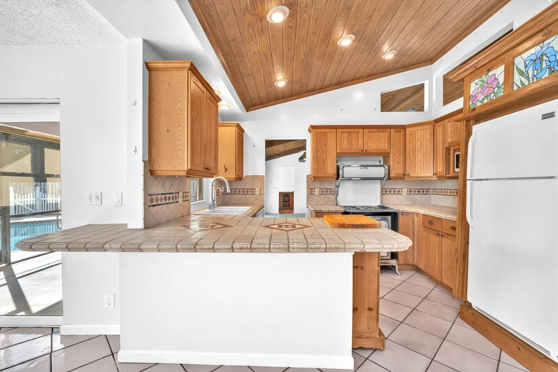 Photo of 5054 Beechwood Road