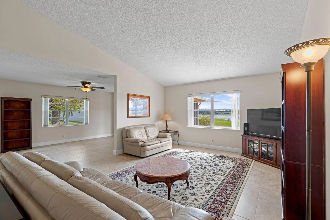 Photo of 3832 Rowena Circle