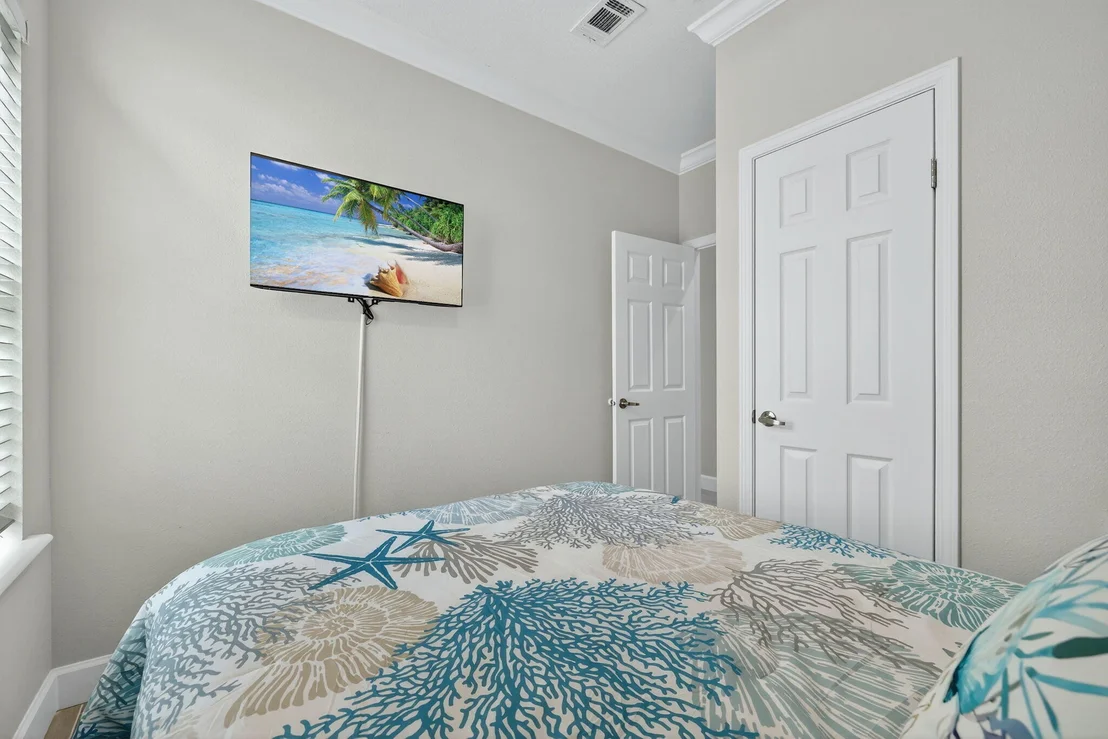 Photo of 300 NE Coastal Drive