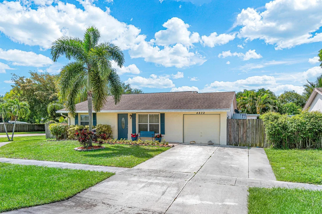 Photo of 4832 Poseidon Place