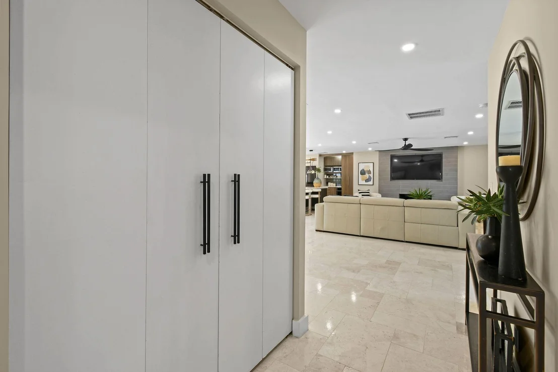 Photo of 1191 Dolphin Road