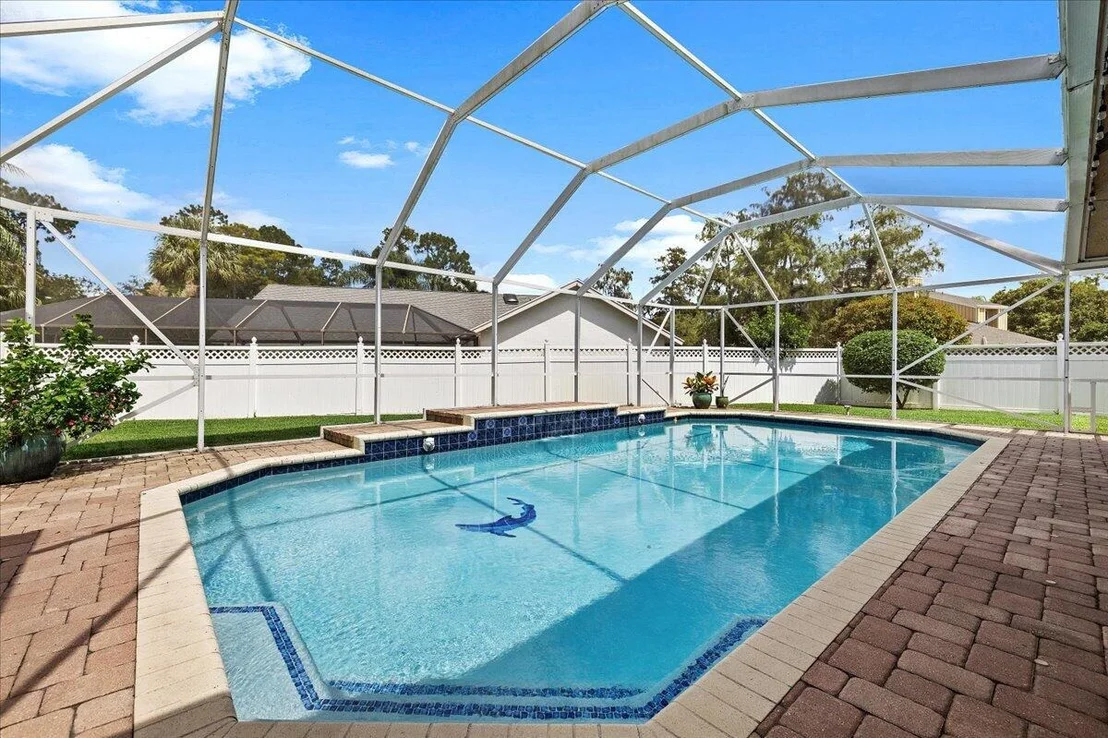 Photo of 1384 Brampton Cove