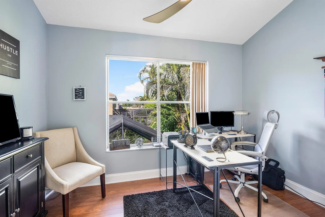 Photo of 5512 Descartes Circle
