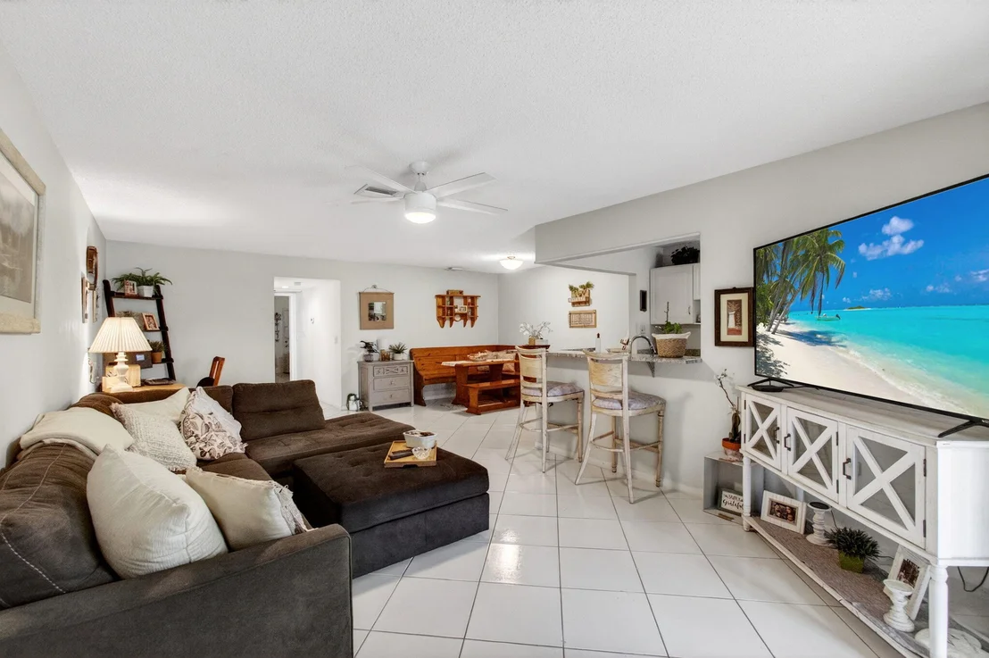 Photo of Unit B at 5050 Nesting Way