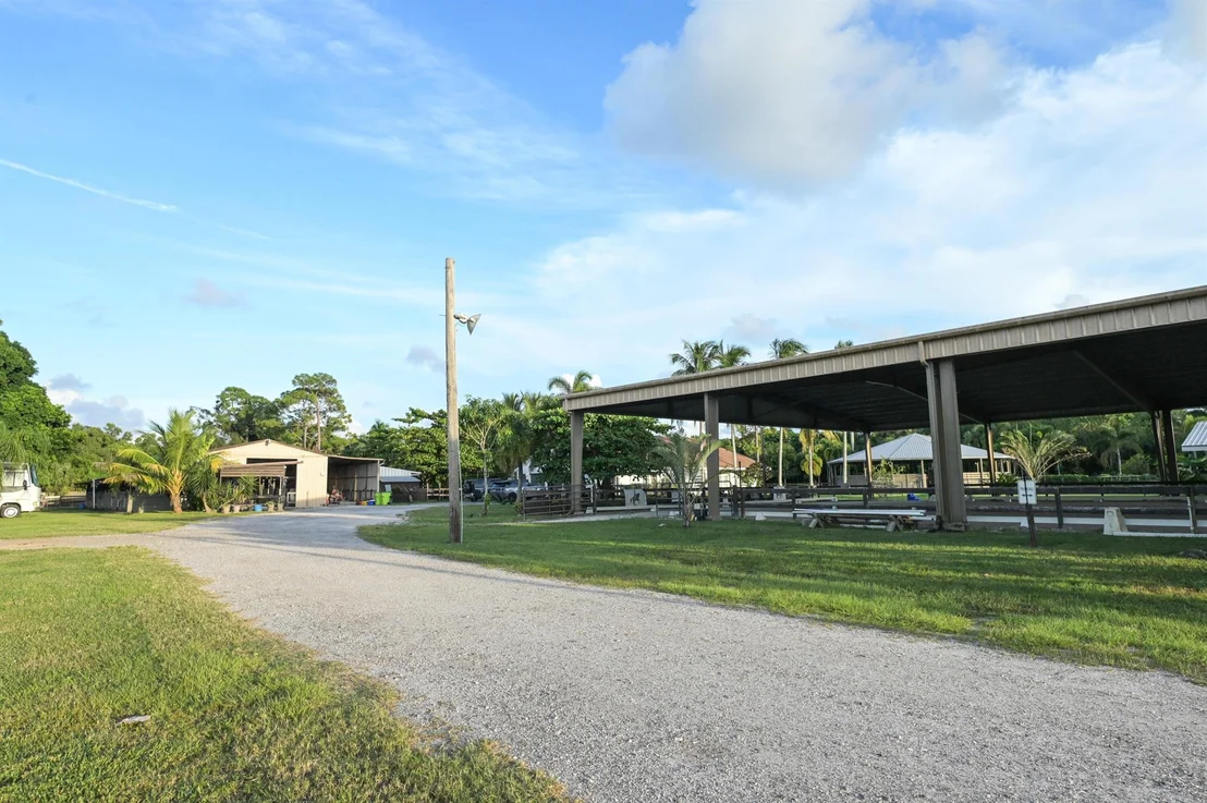 Photo of 2868 A Road