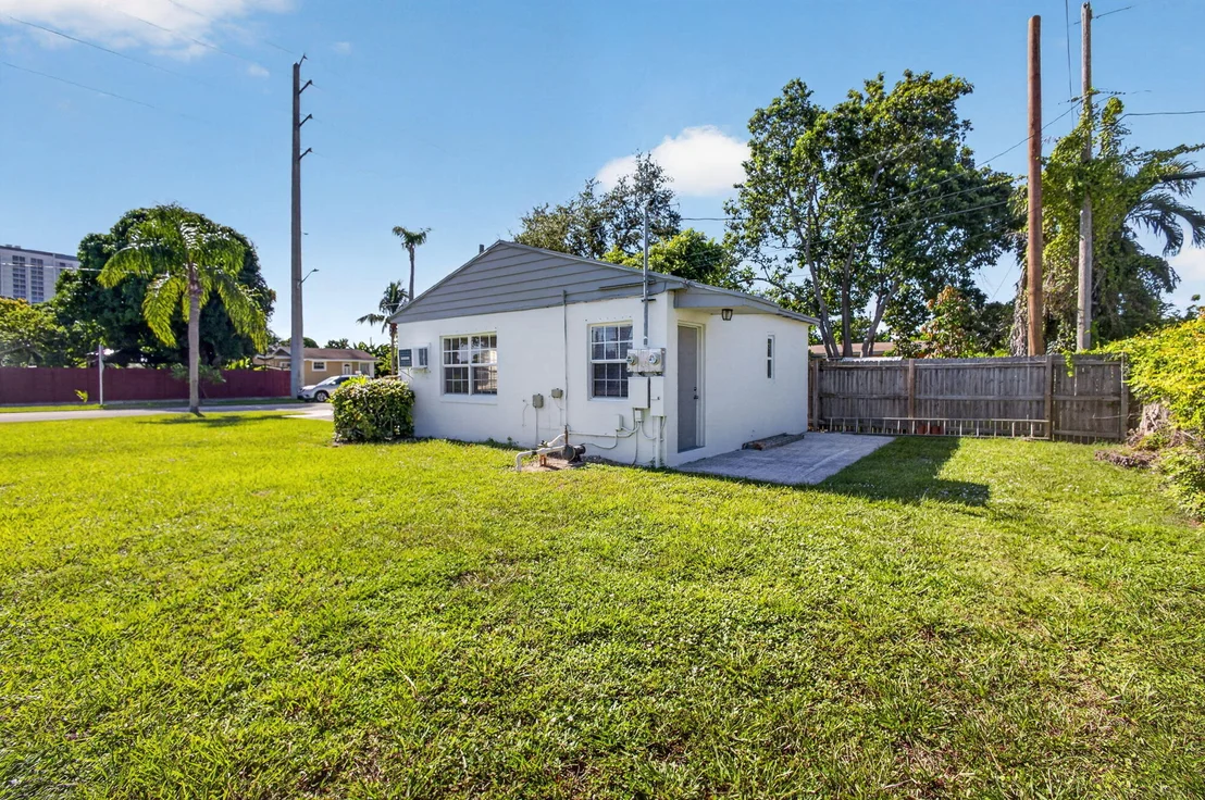 Photo of 304 Cypress Drive