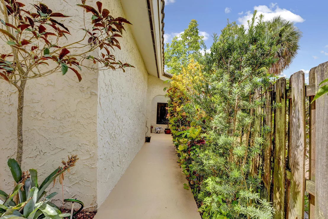 Photo of 6366 Pond Apple Road