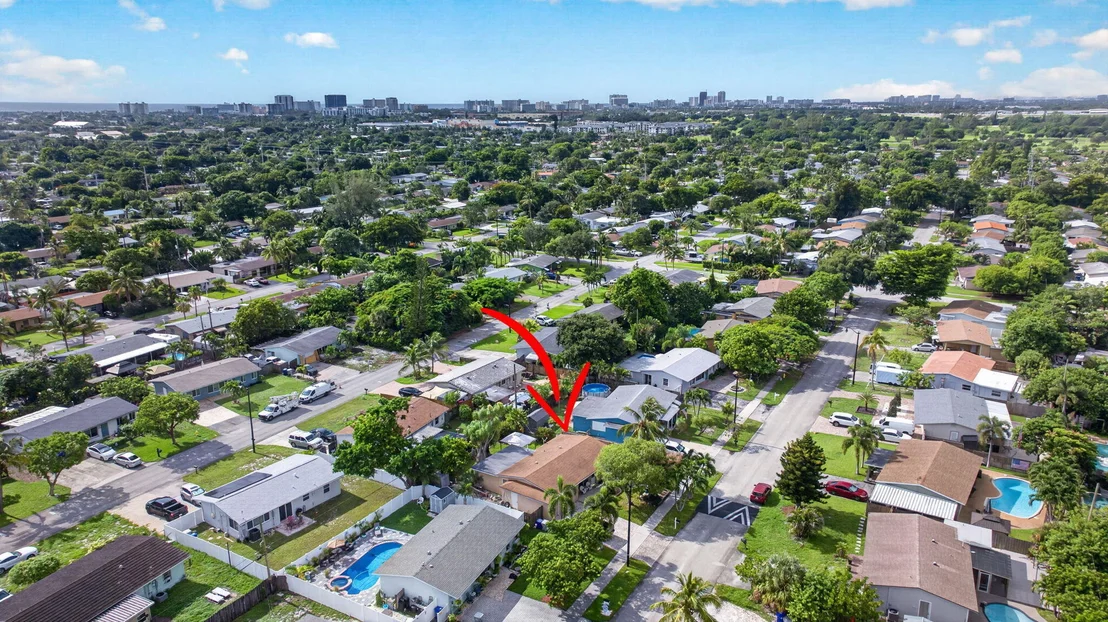 Photo of 2750 NE 9TH Terrace