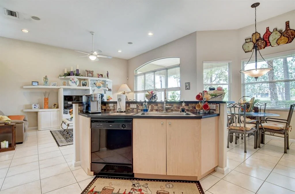 Photo of 7151 Demedici Circle