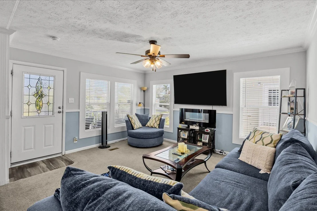 Photo of 82 Sandhill Boulevard