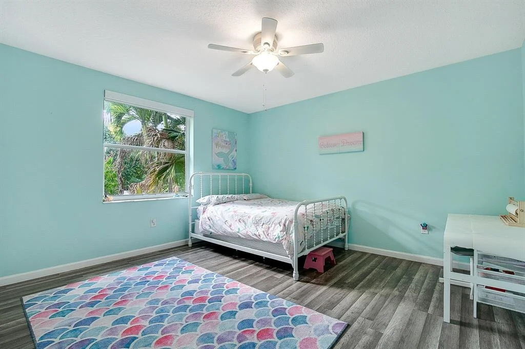 Photo of 2677 Danforth Terrace