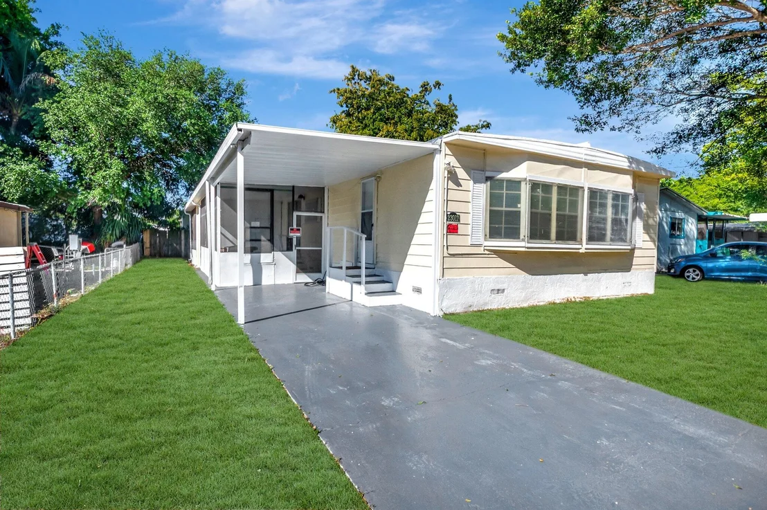 Photo of 23017 Watergate Circle