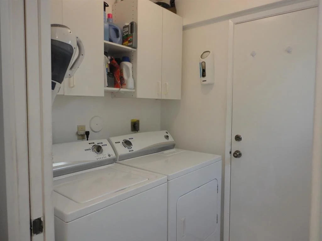 Photo of Unit C at 8080 Windgate Drive
