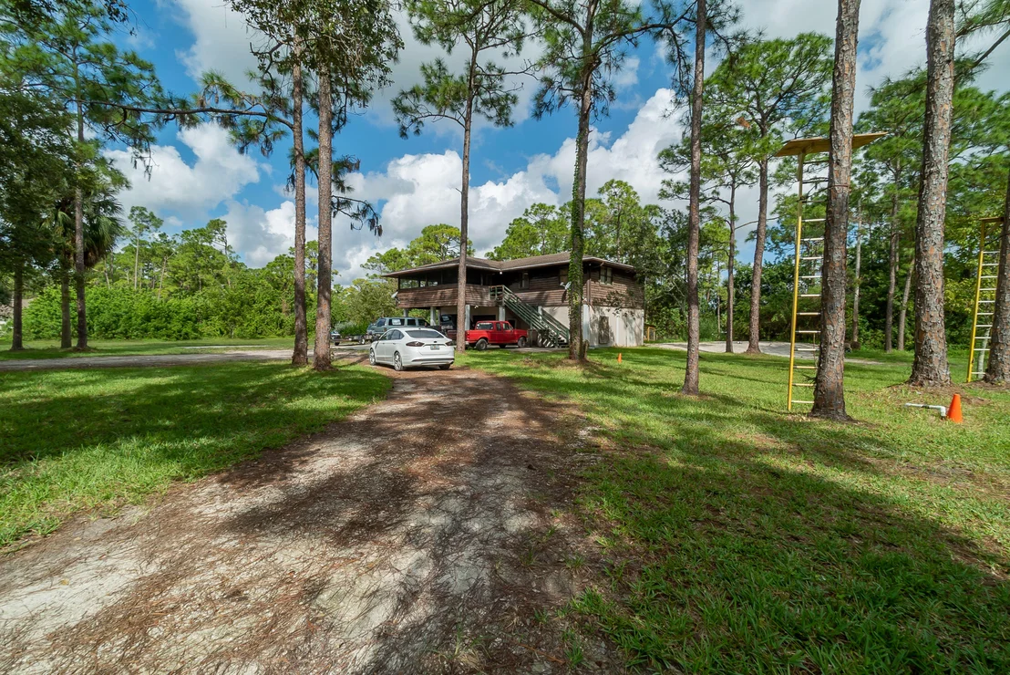 Photo of 16031 78th Road N