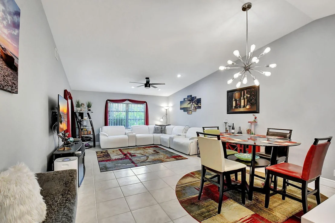 Photo of 8313 Springtree Road