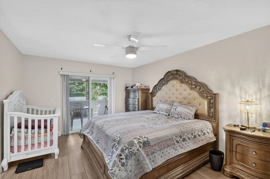 Photo of 7099 PINE MANOR Drive