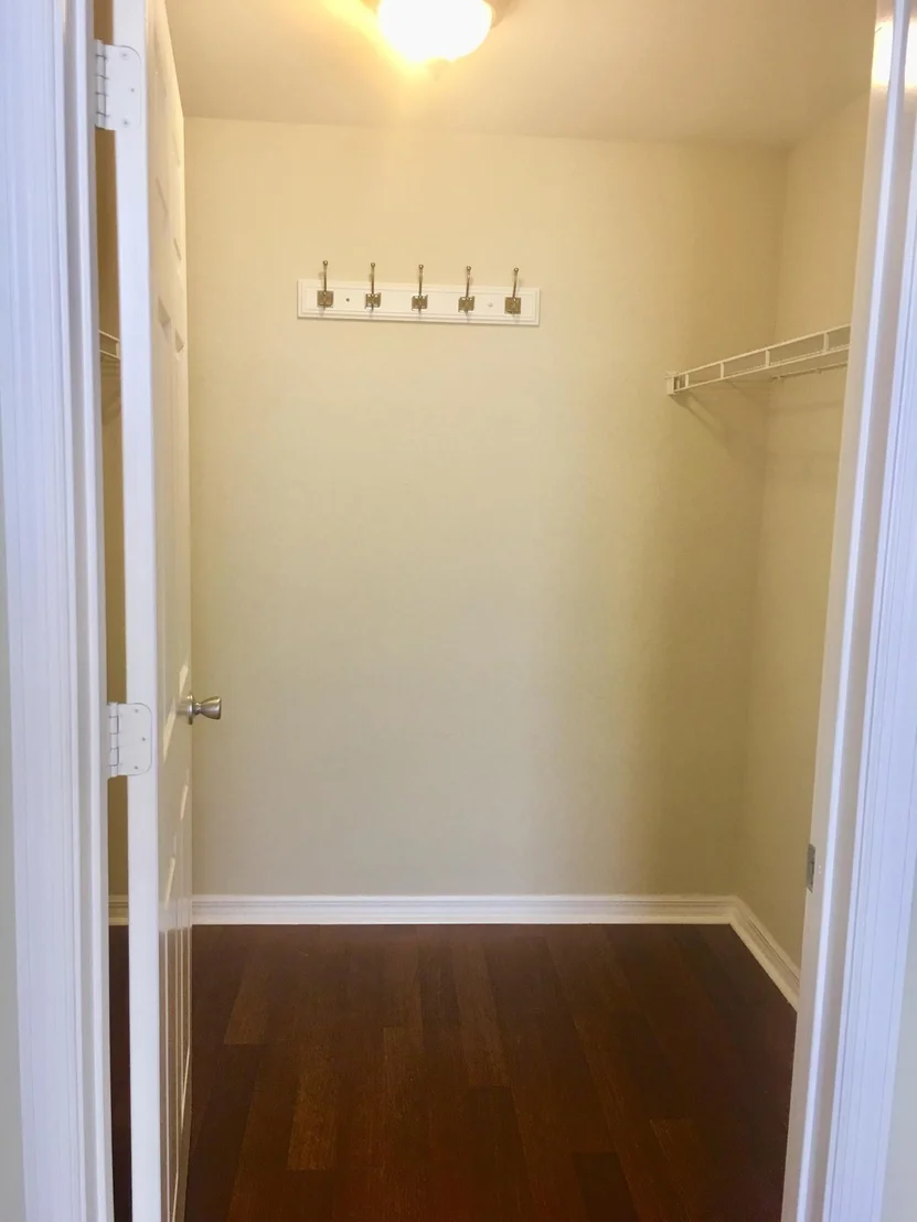 Photo of Unit 607 at 255 Evernia Street