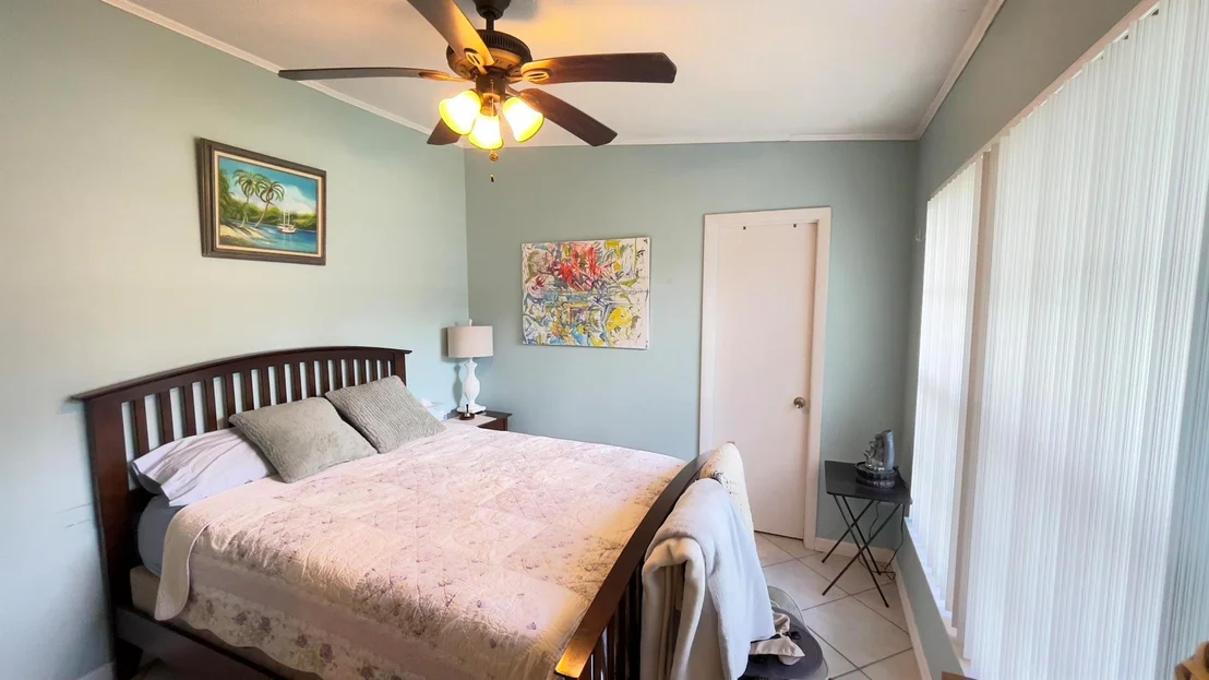 Photo of 886 Schumann Drive