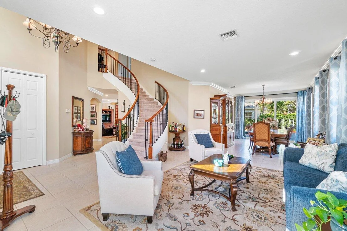 Photo of 6538 Stonehurst Circle