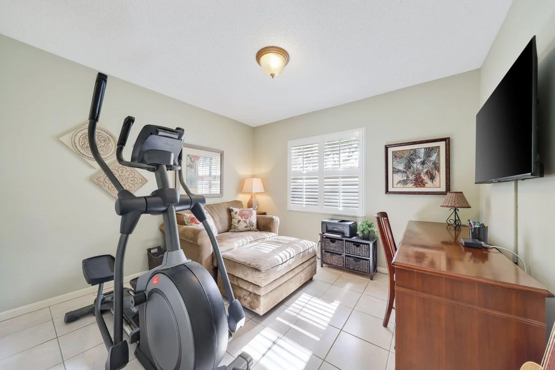 Photo of 39 Sausalito Drive