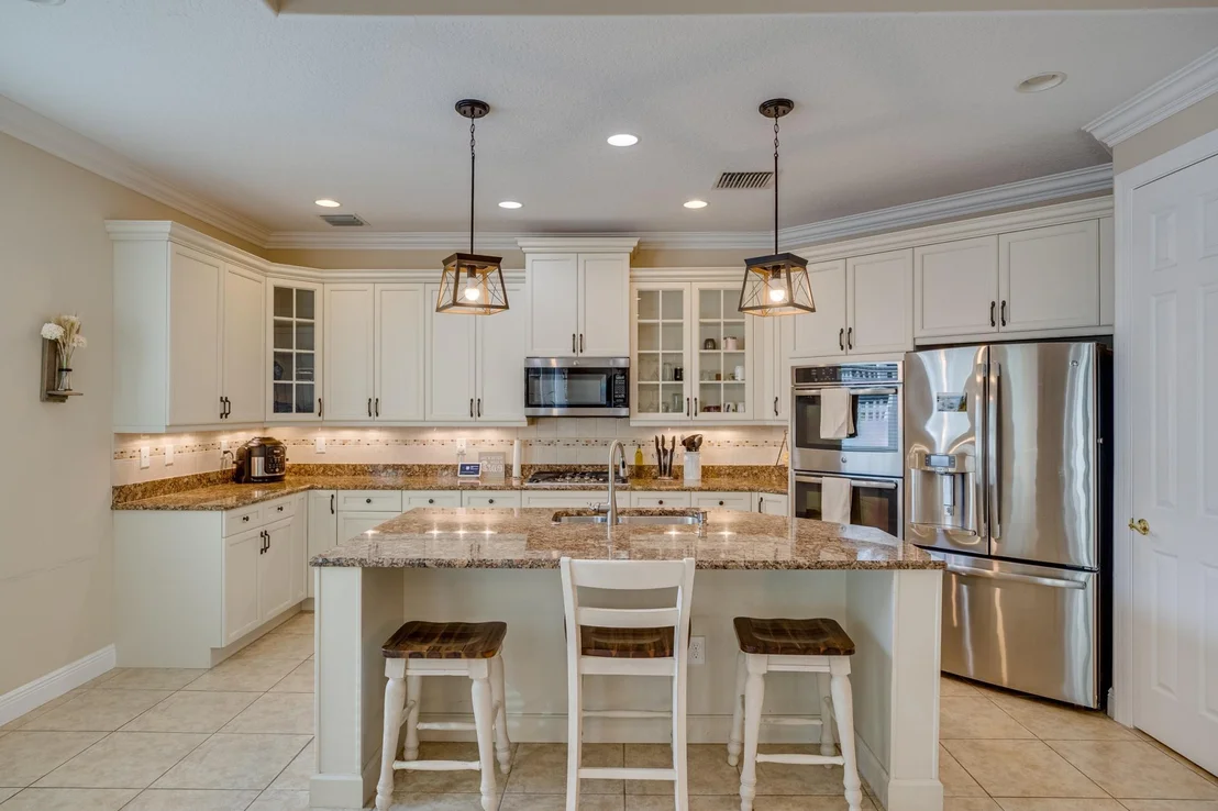 Photo of 4247 DIAMOND Square