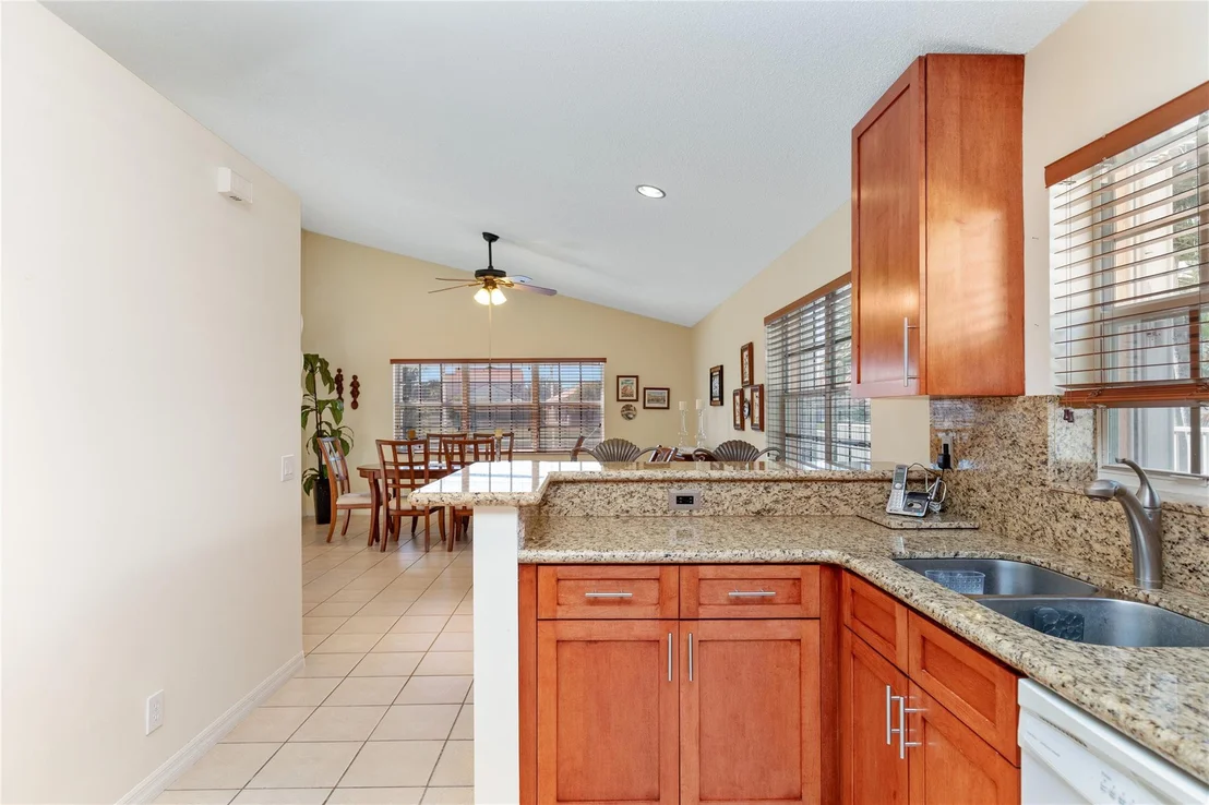 Photo of 1041 SW Cedar Falls Drive