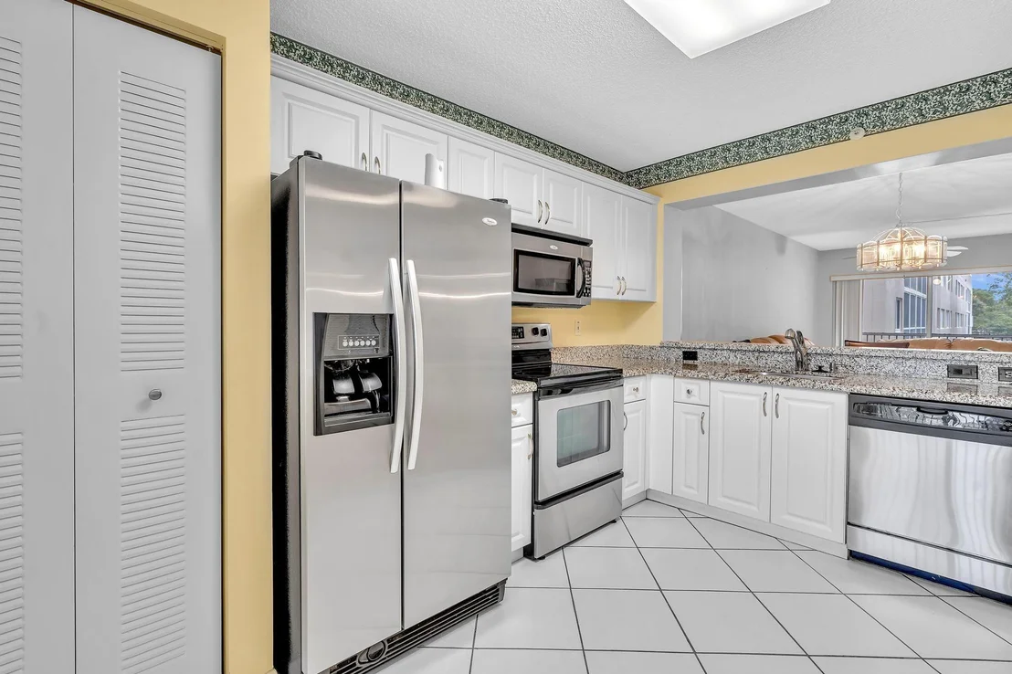 Photo of Unit H310 at 9525 Weldon Circle