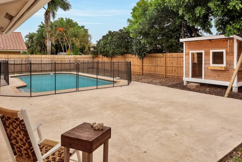 Photo of 9800 Sun Pointe Drive