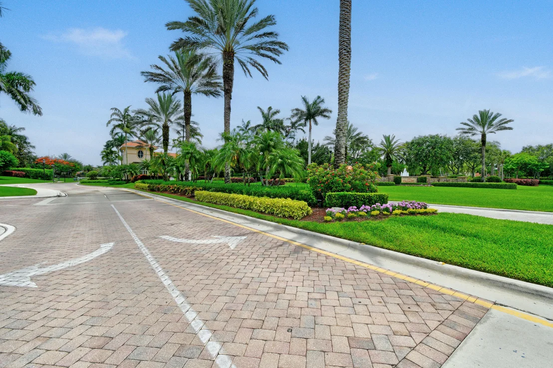 Photo of 10519 Longleaf Lane