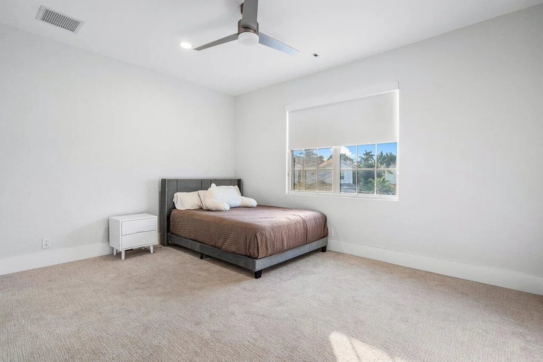 Photo of 4190 NW Briarcliff Circle
