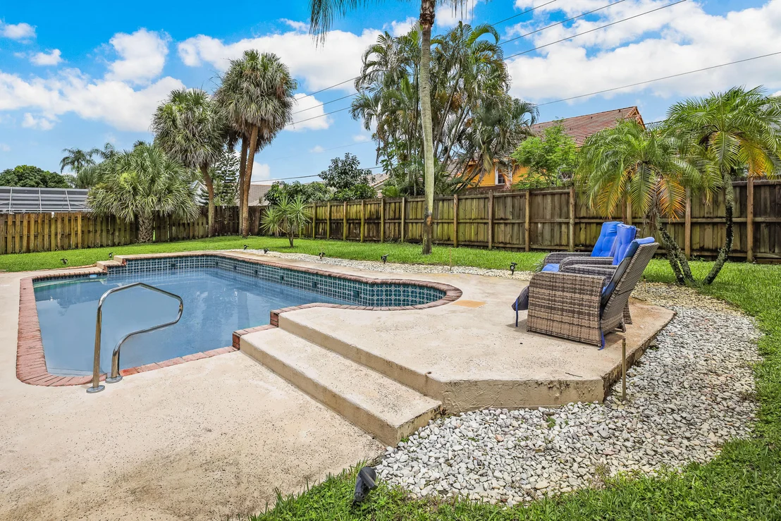 Photo of 7558 Briar Cliff Circle